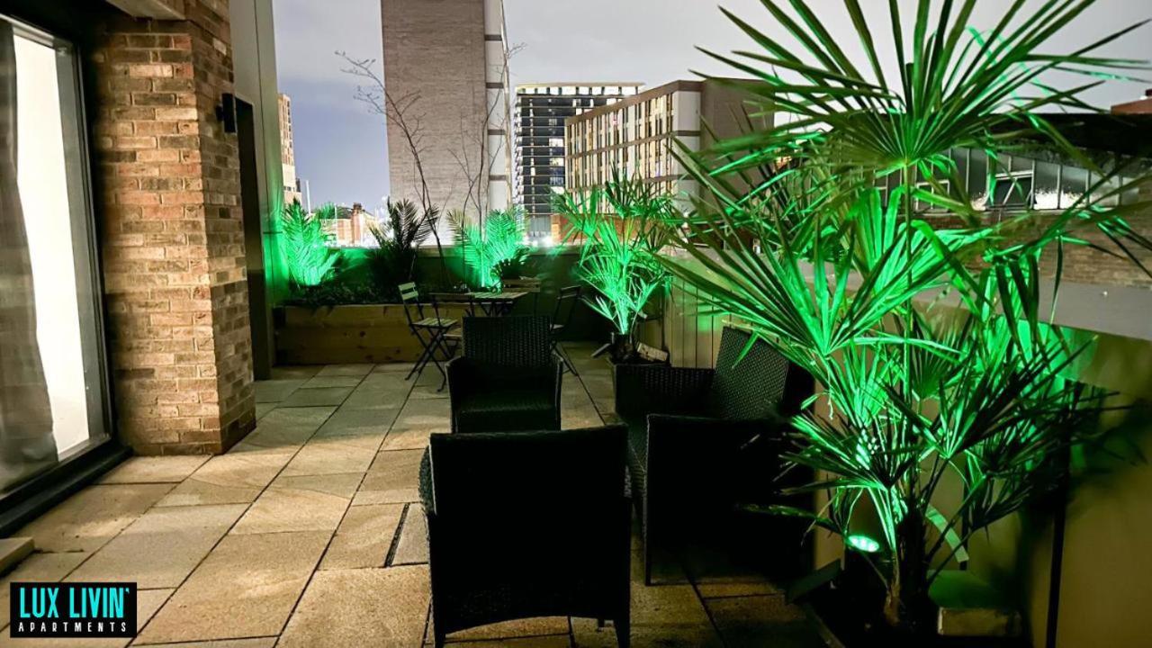 Lux Livin' Apartments - Luxury 2 Bed Apartment With Sky Garden Mánchester Exterior foto